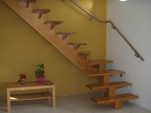 Escada de Madeira em Leque - Alpha Marcenaria